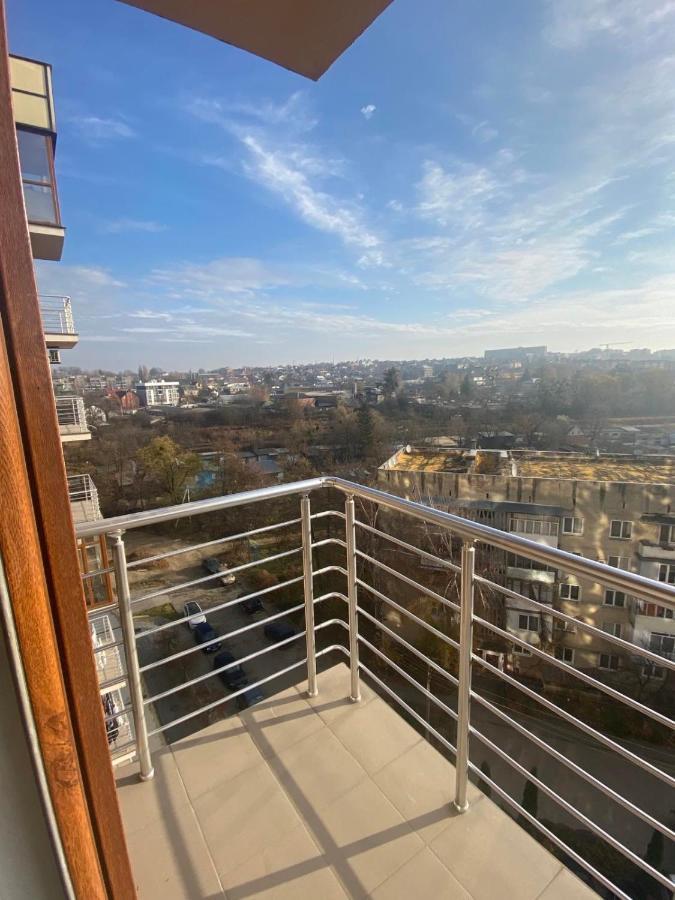 Затишні Апартаменти Chernivtsi Exterior photo